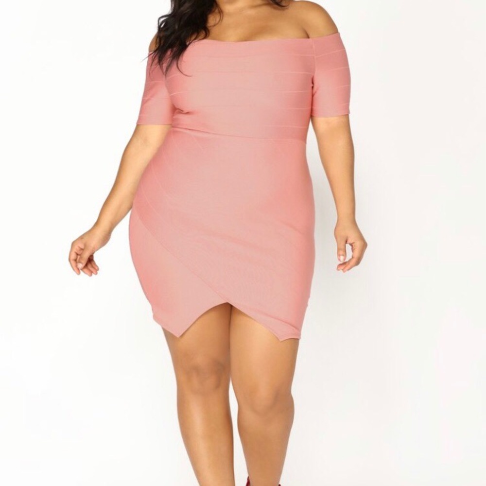 Bandage Dress in Mauve